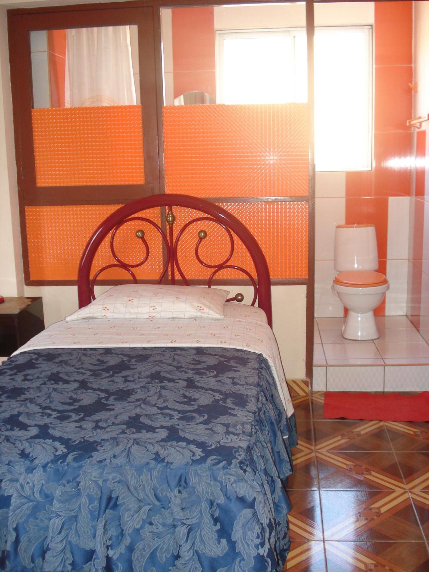Hostal Olympic Cochabamba Room photo